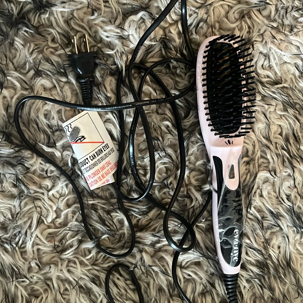 Eva-NYC hot brush tool